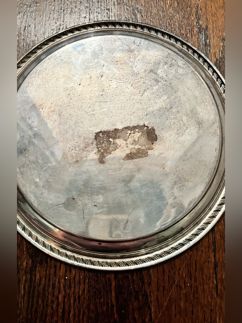 Vintage Wm Rogers Silver Plate Tray Platter 10” Round tray - Picture 3 of 4